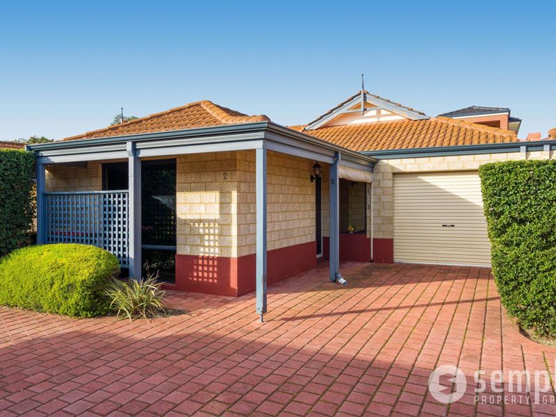 2/12 Dolphin Way, Yangebup WA 6164