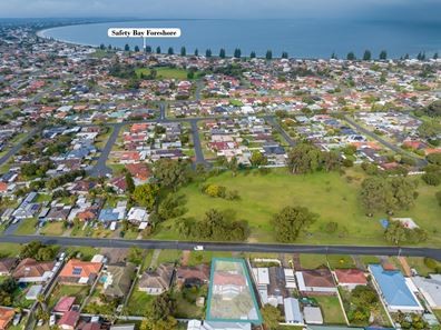 31 Gumnut Crescent, Safety Bay WA 6169