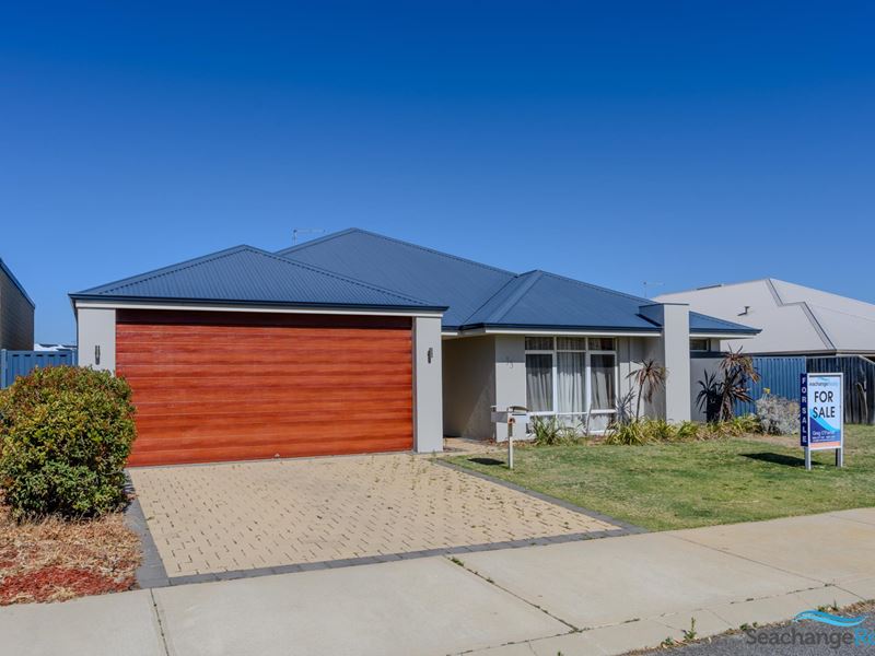 35 Solandri Turn, Halls Head WA 6210