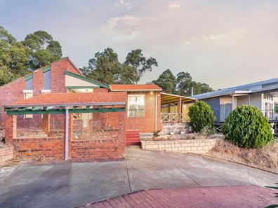 66 Ashley Drive, Kelmscott WA 6111