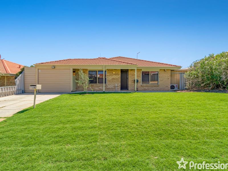 11 Ullinger Loop, Marangaroo