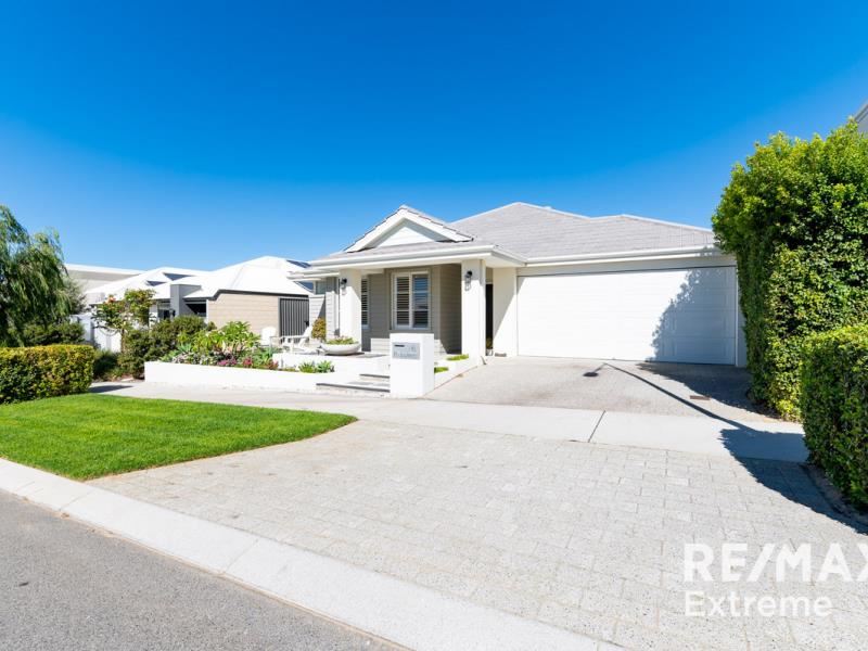 6 Midsummer Avenue, Jindalee