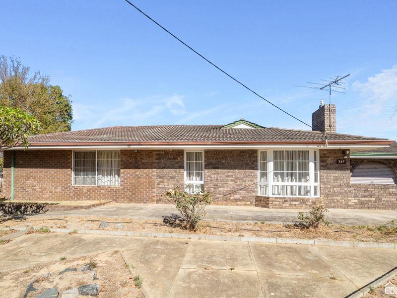 343 Railway Avenue, Armadale WA 6112