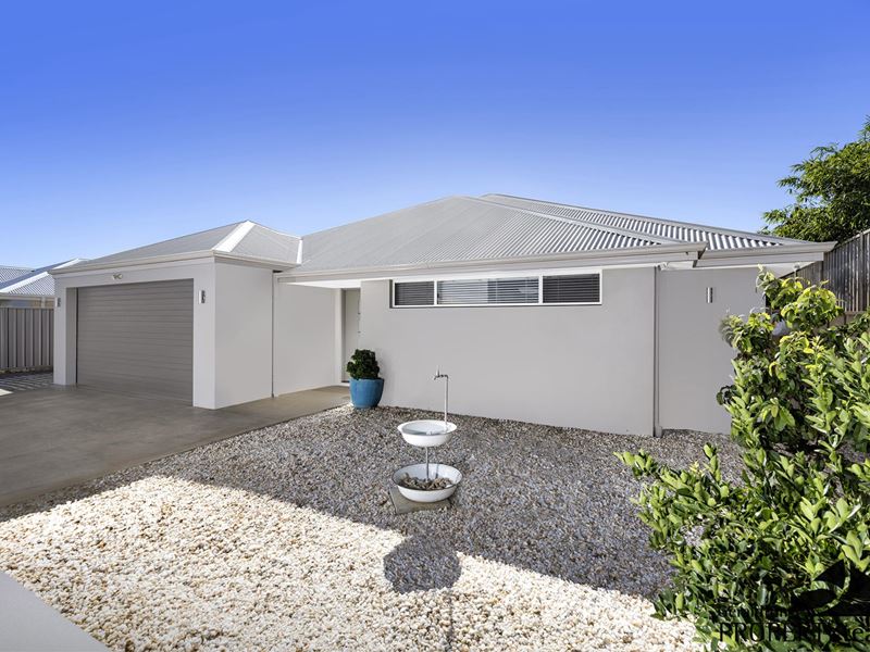 15 Angler Parade, Drummond Cove WA 6532