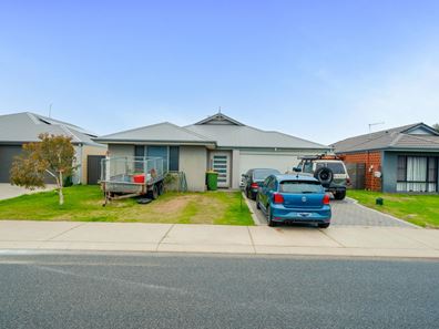 11 Broadhurst Avenue, Ravenswood WA 6208