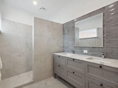 9a, 9b, 9c Northwood Way, Kallaroo WA 6025