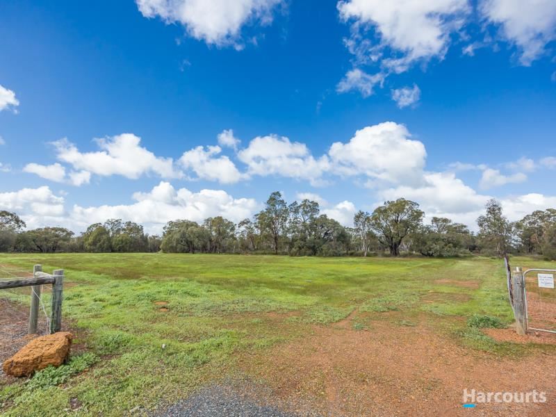 154 Chardonnay Dr, Lower Chittering WA 6084