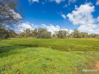 154 Chardonnay Dr, Lower Chittering WA 6084