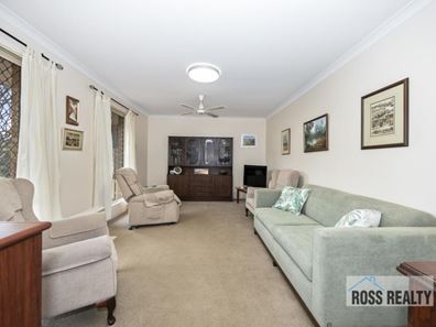 19B Elettra Close, Morley WA 6062