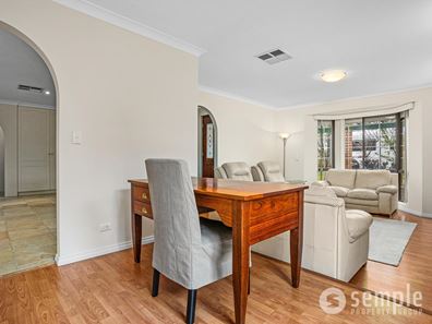 16 Kestrel Way, Yangebup WA 6164