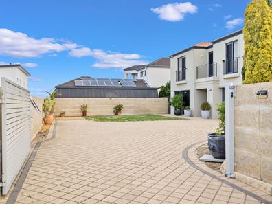 11 Seaview Place, Wannanup WA 6210