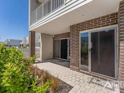 8 Catseye Walk, Treeby WA 6164