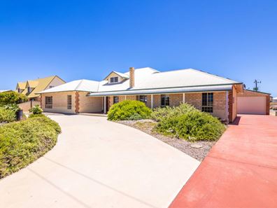 7 Tuart Street, Leeman WA 6514