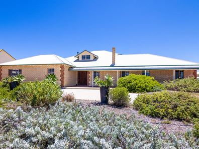 7 Tuart Street, Leeman WA 6514