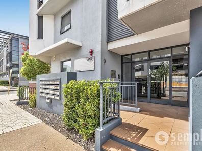 15/2 Stockton Bend, Cockburn Central WA 6164