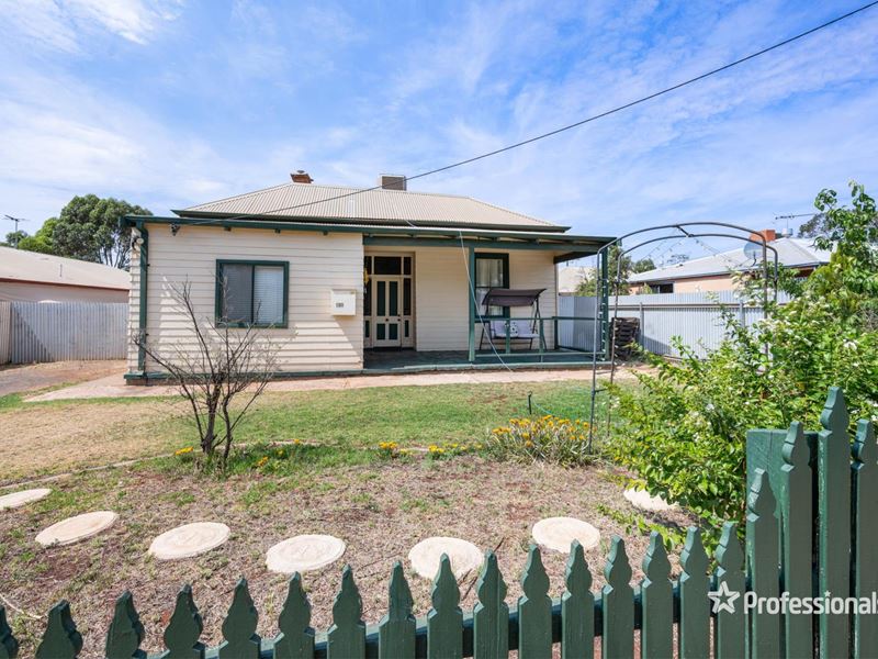 120 Moran Street, Victory Heights WA 6432