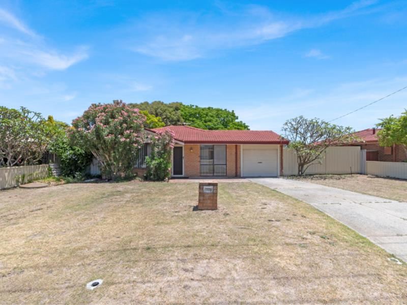 11 Blair Court, Waikiki WA 6169