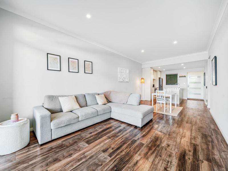 8/2 Cooli Street, Hammond Park