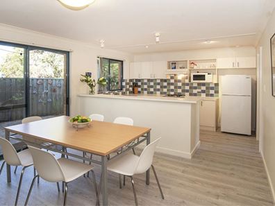11/1 Lecaille Court, Dunsborough WA 6281