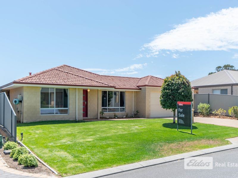 4 Lamont Grange, Bayonet Head
