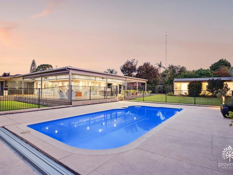 9 McNabb Place, Lesmurdie