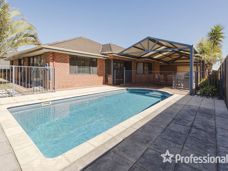 25 Demesne Circuit, Aveley