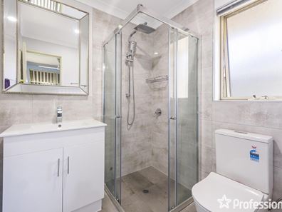 13 Fulham Close, Parmelia WA 6167