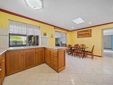 23 Bickner Way, Parmelia WA 6167