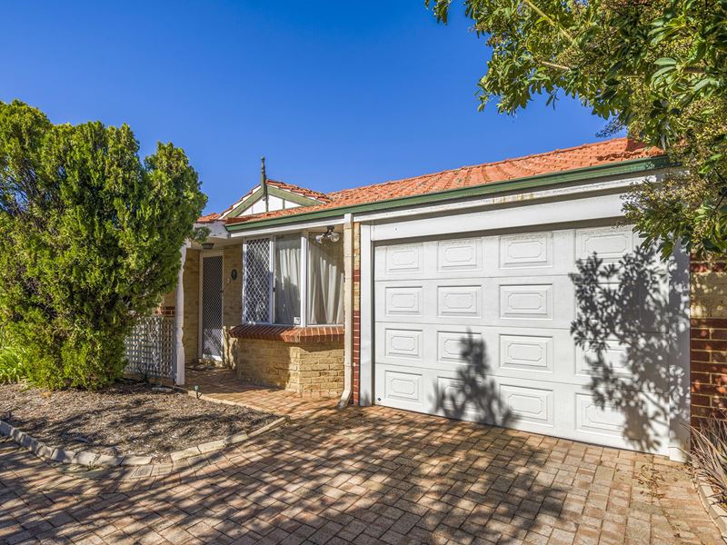 2/133 Labouchere Road, Como WA 6152