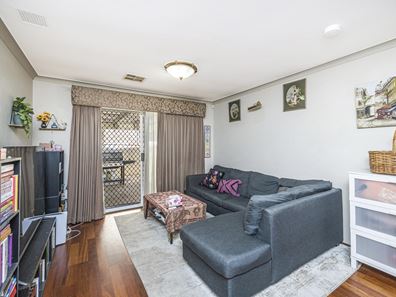 2/133 Labouchere Road, Como WA 6152