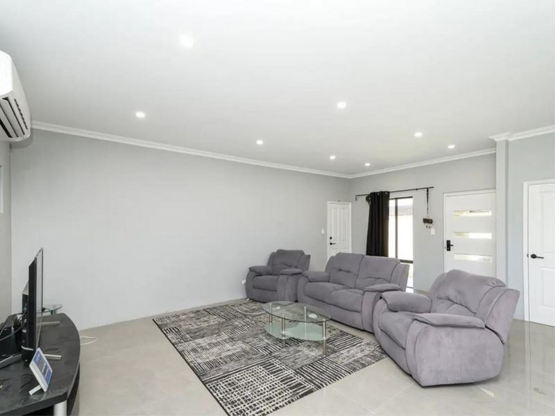 12A San Rosa Road, Wanneroo WA 6065