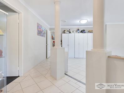 205 Seville Dr, Seville Grove WA 6112