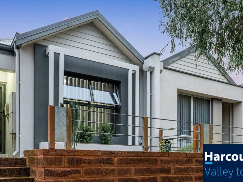10 Feredy Lane, Ellenbrook WA 6069