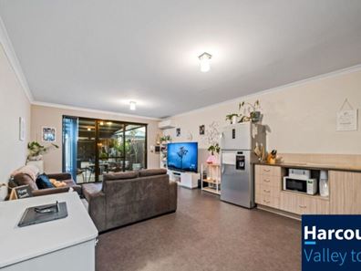 10 Feredy Lane, Ellenbrook WA 6069