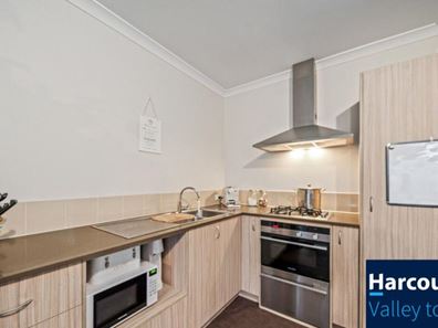 10 Feredy Lane, Ellenbrook WA 6069