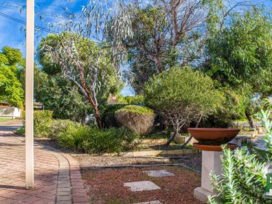 13B Dean Road, Bateman WA 6150