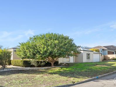 17A Woodley Crescent, Melville WA 6156