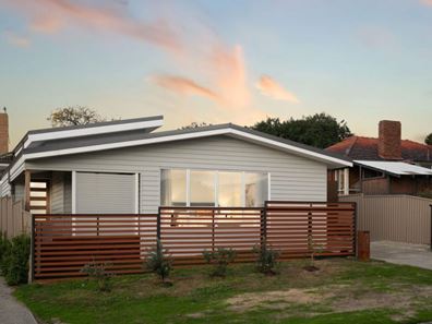 10 Dearle Street, Hamilton Hill WA 6163