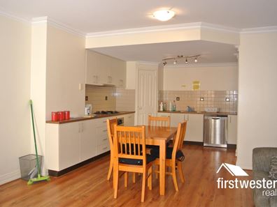 Room 2/27B Lakeside Dve, Joondalup WA 6027