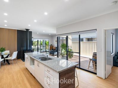 6A Milkman Avenue, Broadwater WA 6280