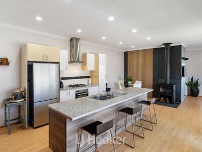6A Milkman Avenue, Broadwater WA 6280