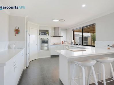 37 Lusitano Avenue, Eaton WA 6232