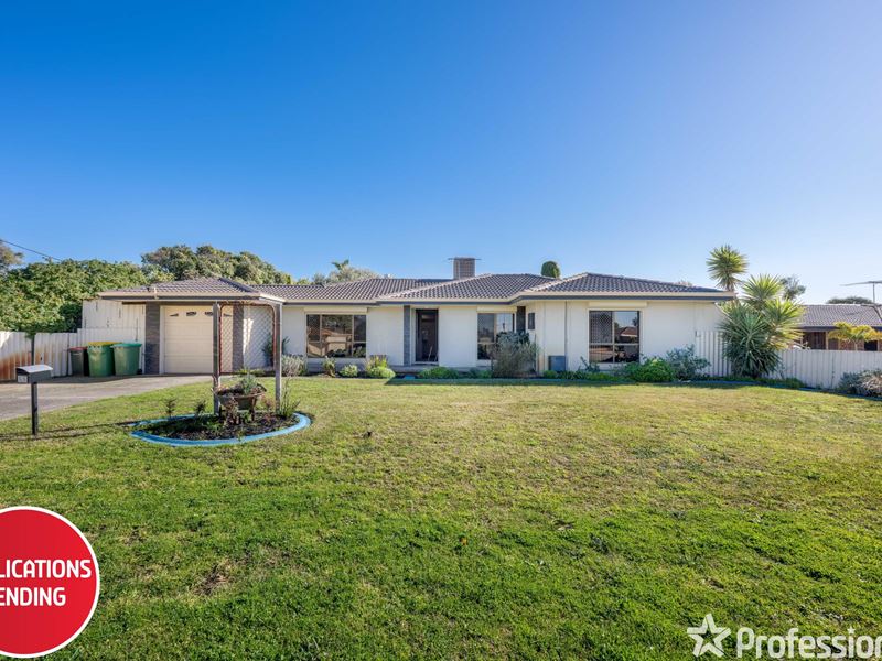 22 Grange Drive, Cooloongup WA 6168