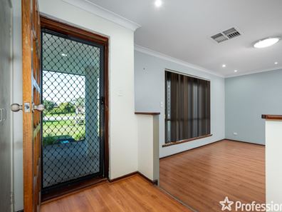 22 Grange Drive, Cooloongup WA 6168