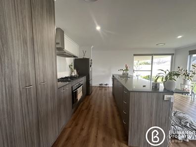 6 Bandol Street, Yalyalup WA 6280