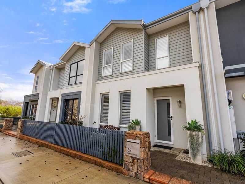 32 Canopy Circuit, Forrestfield WA 6058