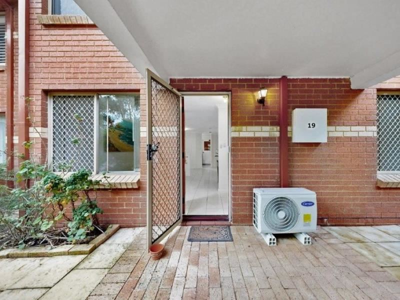 19/54 Moondine Drive, Wembley WA 6014