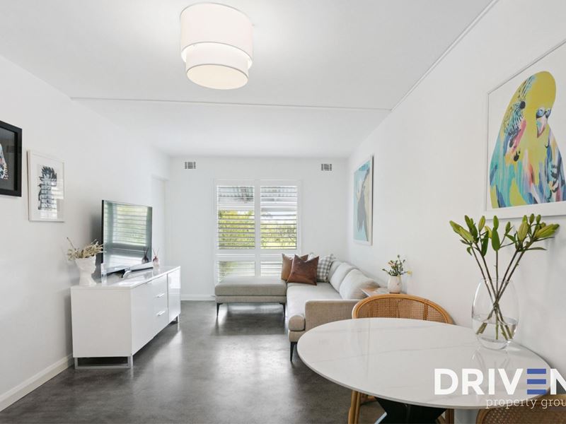 12/4 Comer Street, Como