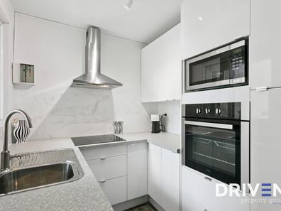 12/4 Comer Street, Como WA 6152