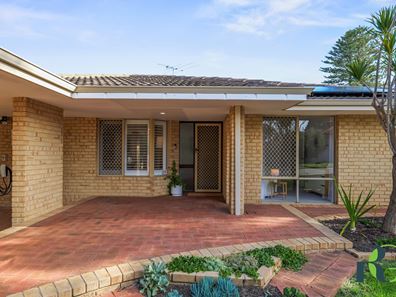 1 Thorn Street, Melville WA 6156
